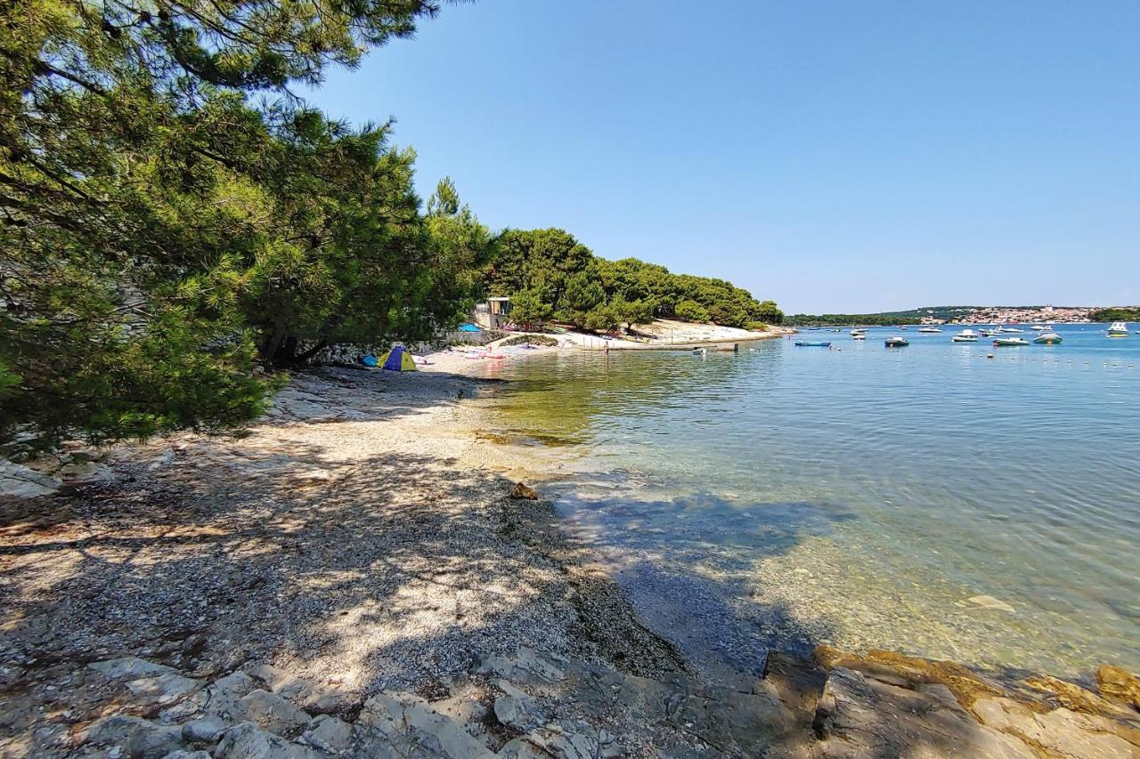 Bungalow Comfort 100 M From The Beach Premantura Zewnętrze zdjęcie