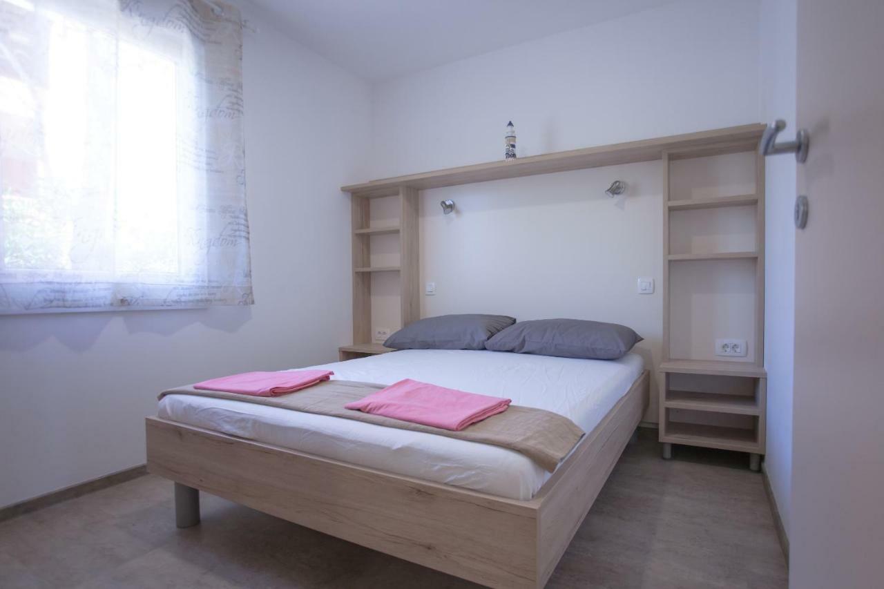 Bungalow Comfort 100 M From The Beach Premantura Zewnętrze zdjęcie